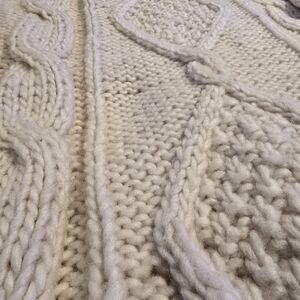 *RARE* Vintage Cable Knit Wool Sweater